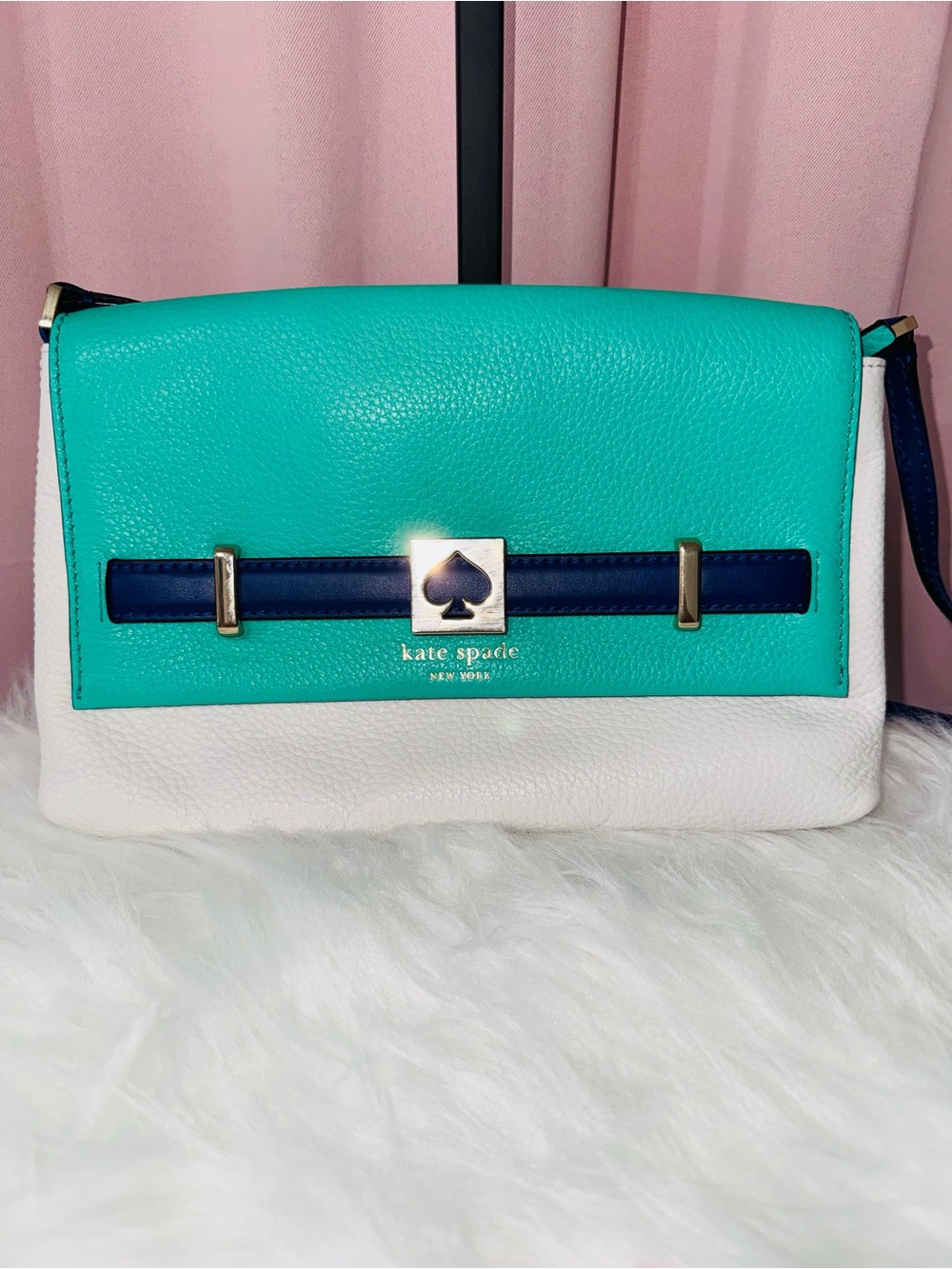 Kate Spade Crossbody – She’s Cute, She’s Classy, She Knows It 💙
